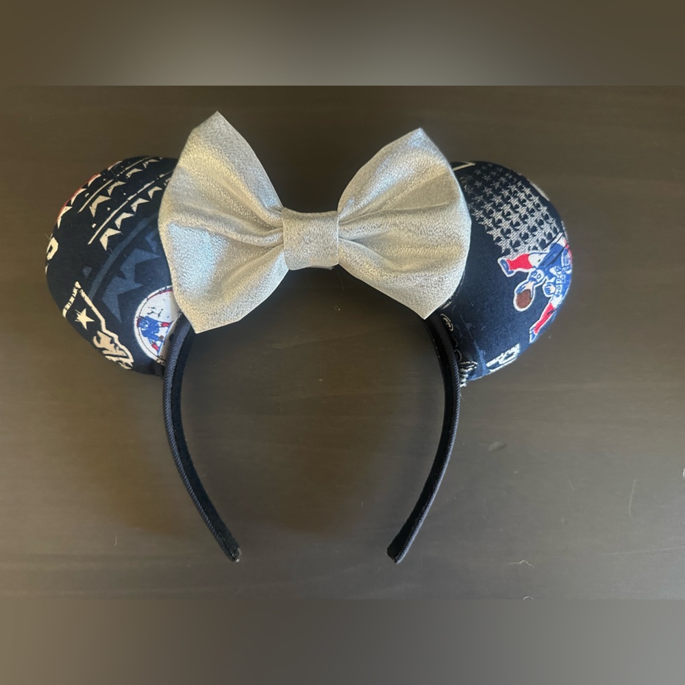 Custom New England Patriots Minnie Ears (Etsy Made) 🏈✨🔵⚪🔴